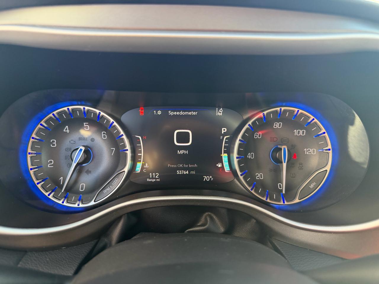 Chrysler Pacifica Touring L FWD 2023
