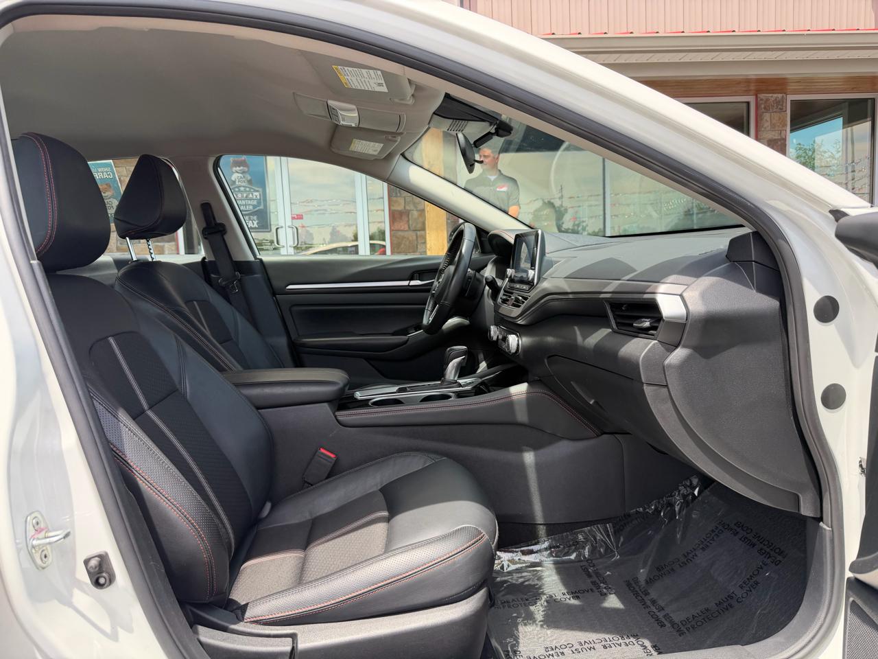 Nissan Altima 2.5 SR Sedan 2024