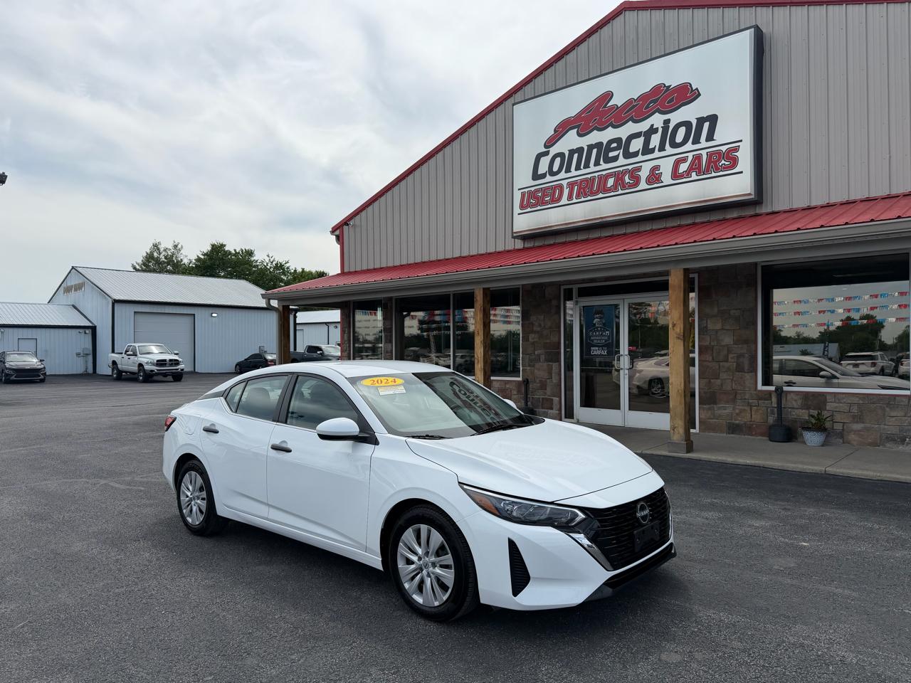 Nissan Sentra S CVT 2024