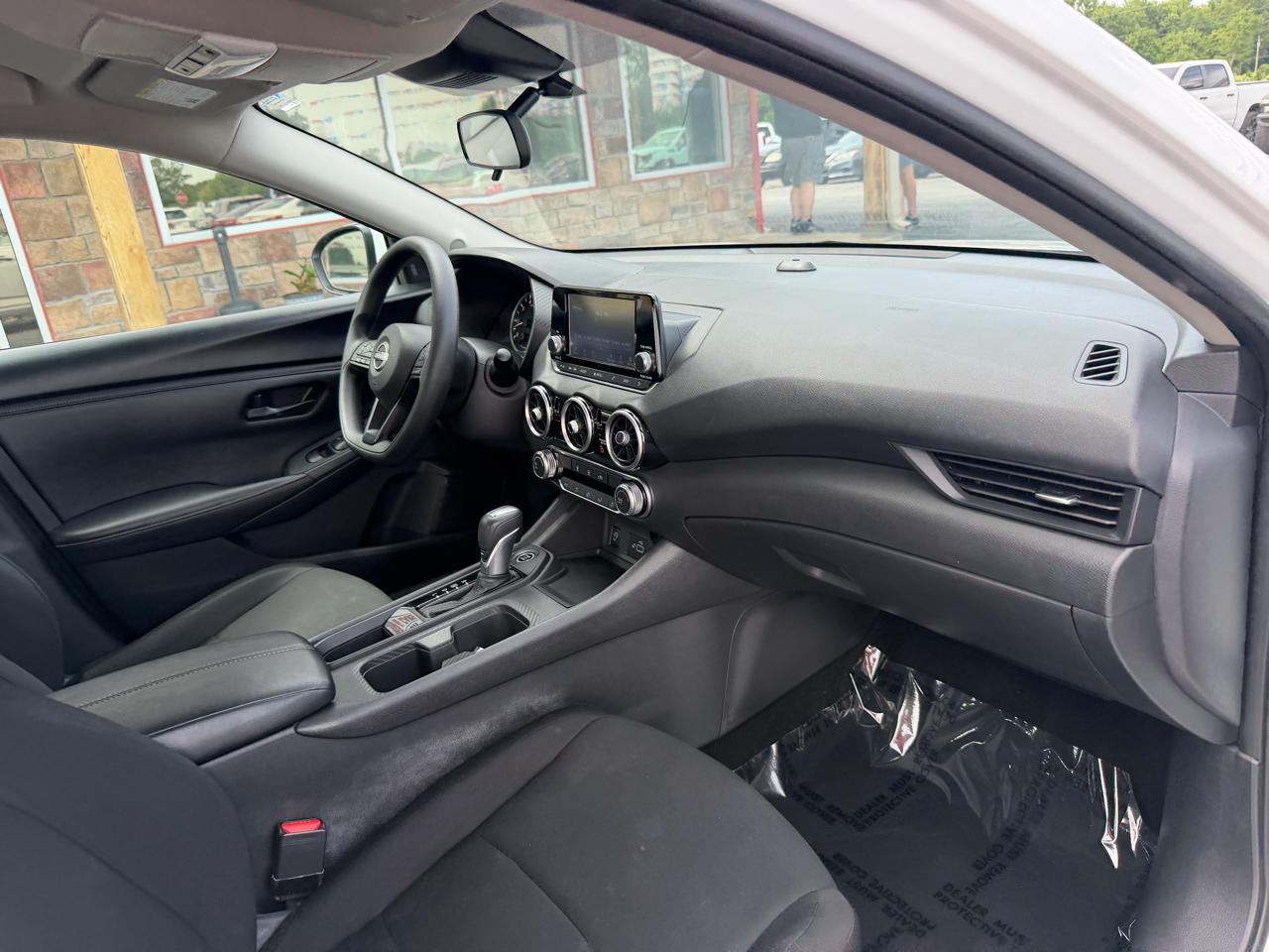 Nissan Sentra S CVT 2024