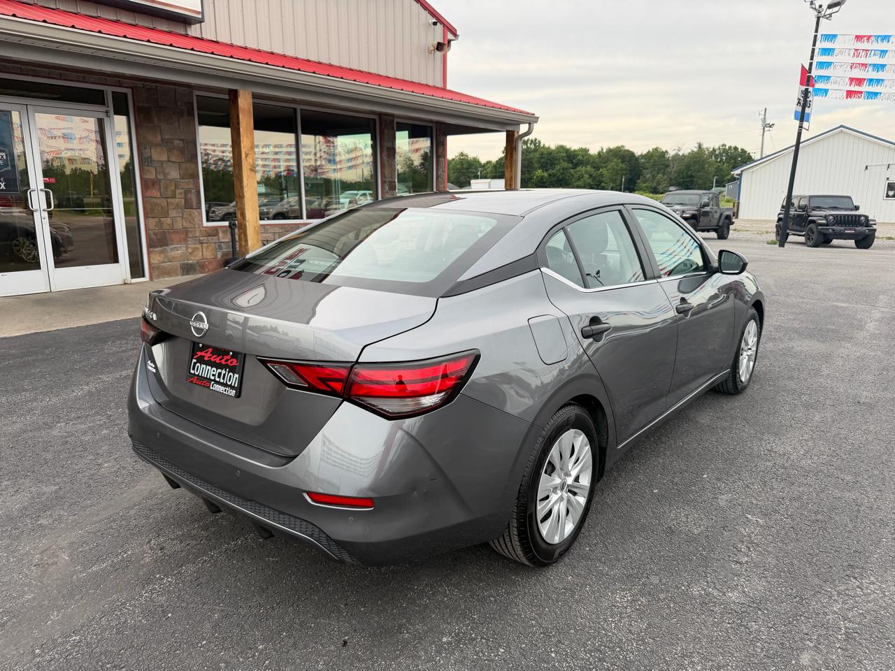 Nissan Sentra S CVT 2024
