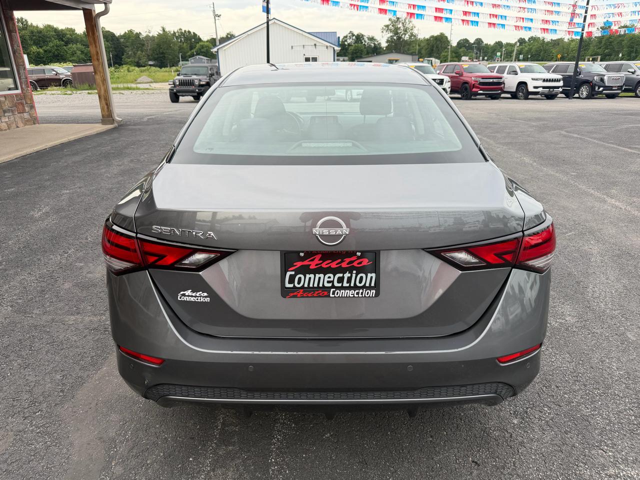 Nissan Sentra S CVT 2024