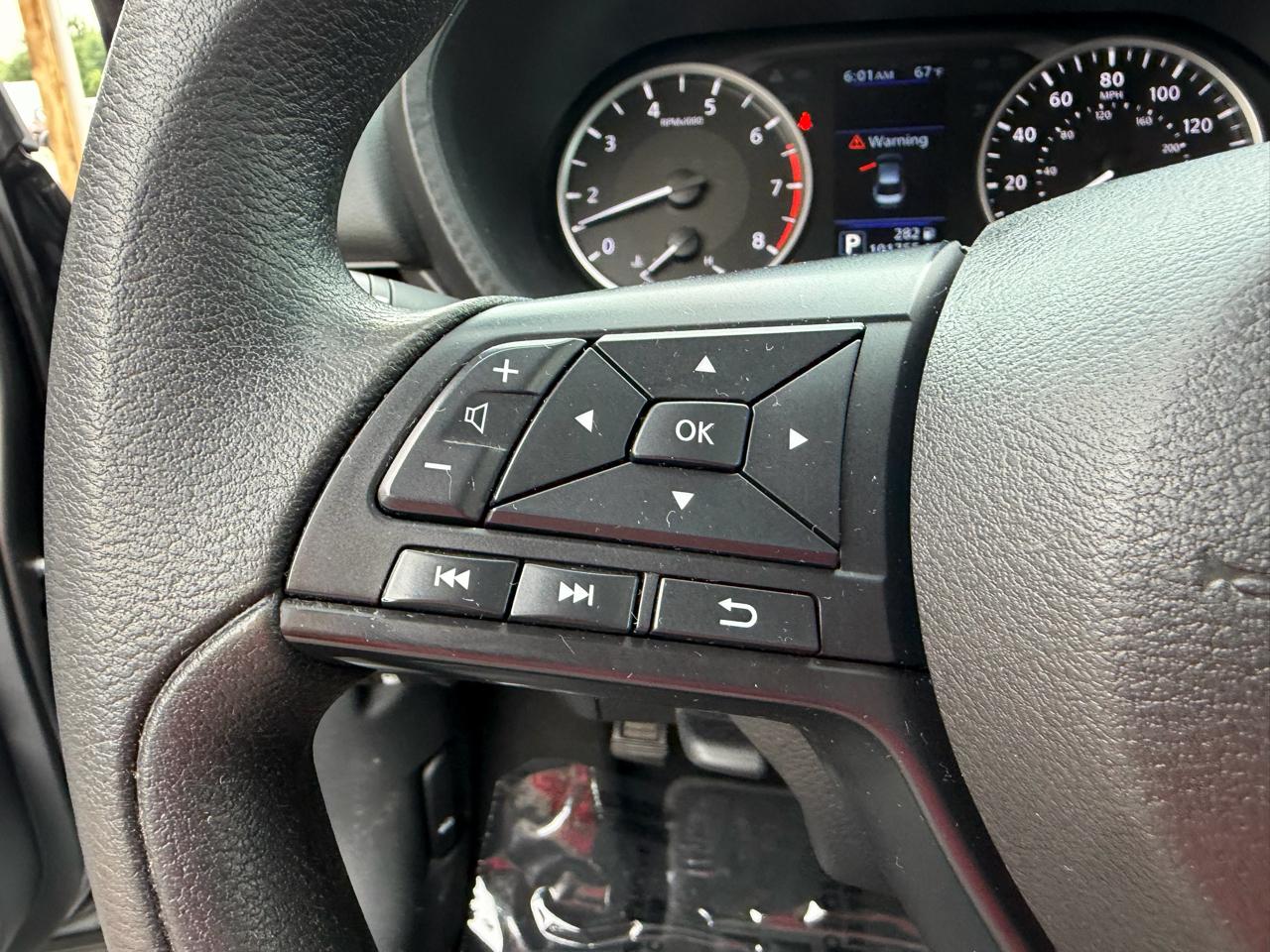 Nissan Sentra S CVT 2024