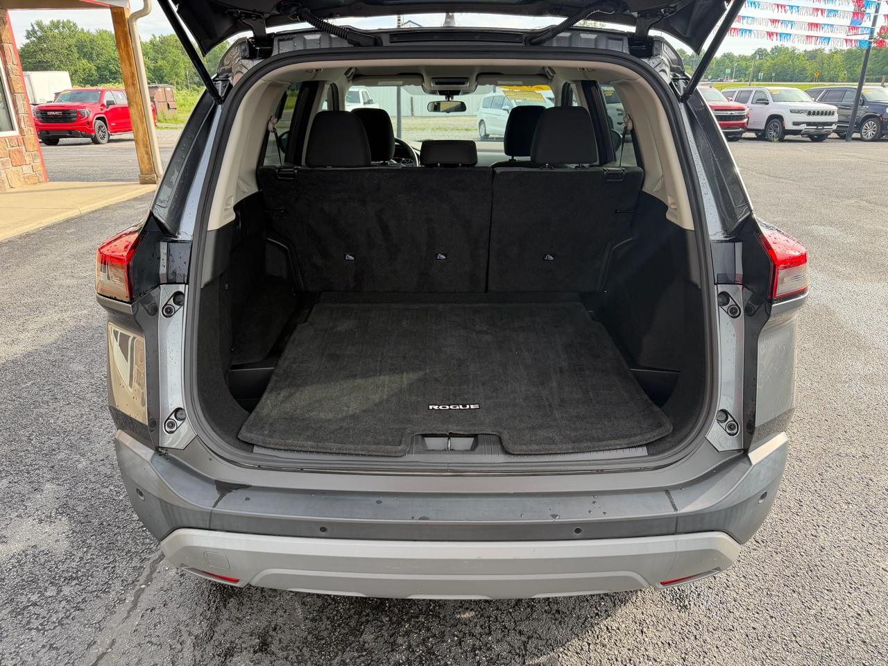 Nissan Rogue FWD SV 2022