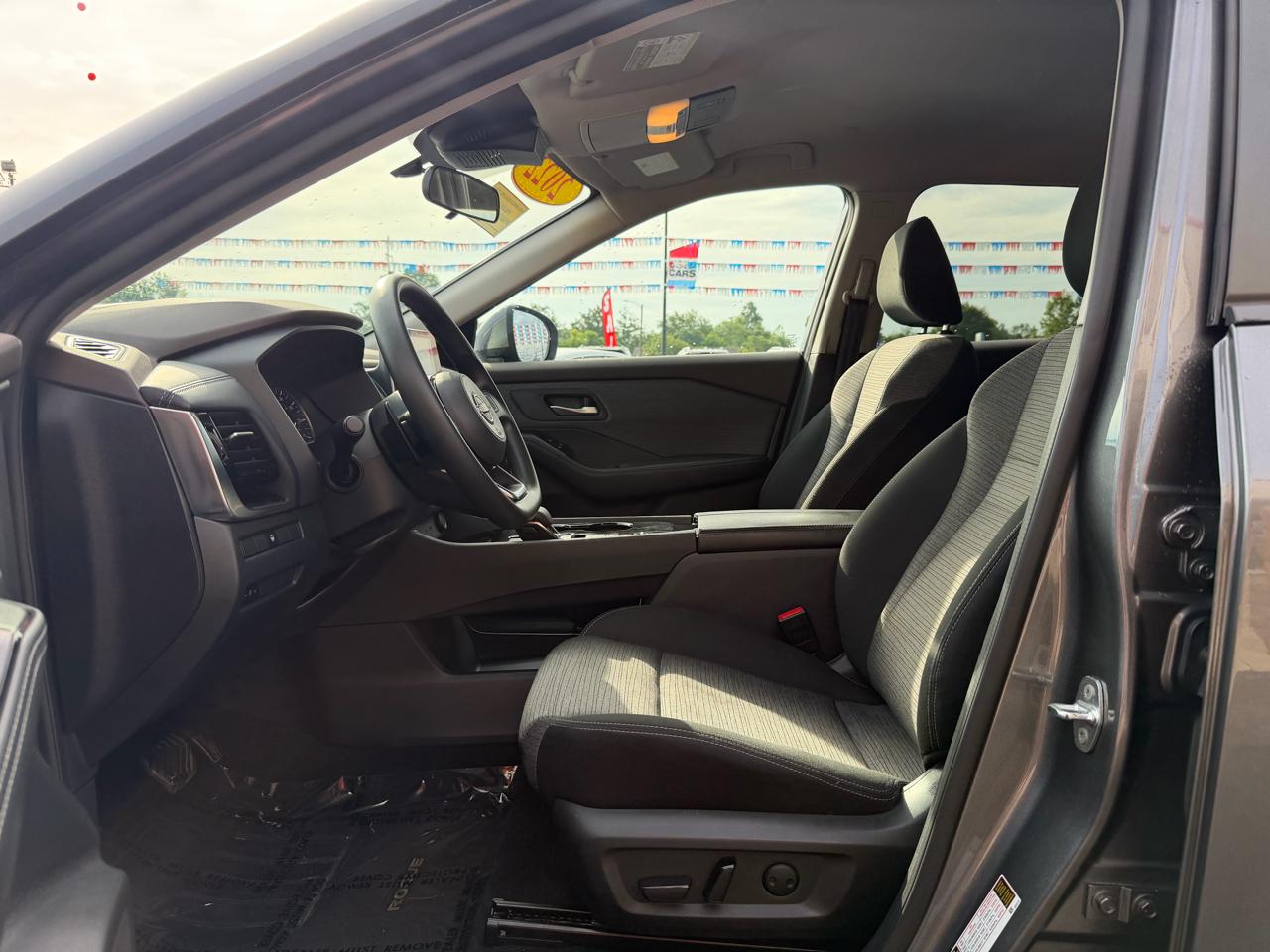 Nissan Rogue FWD SV 2022