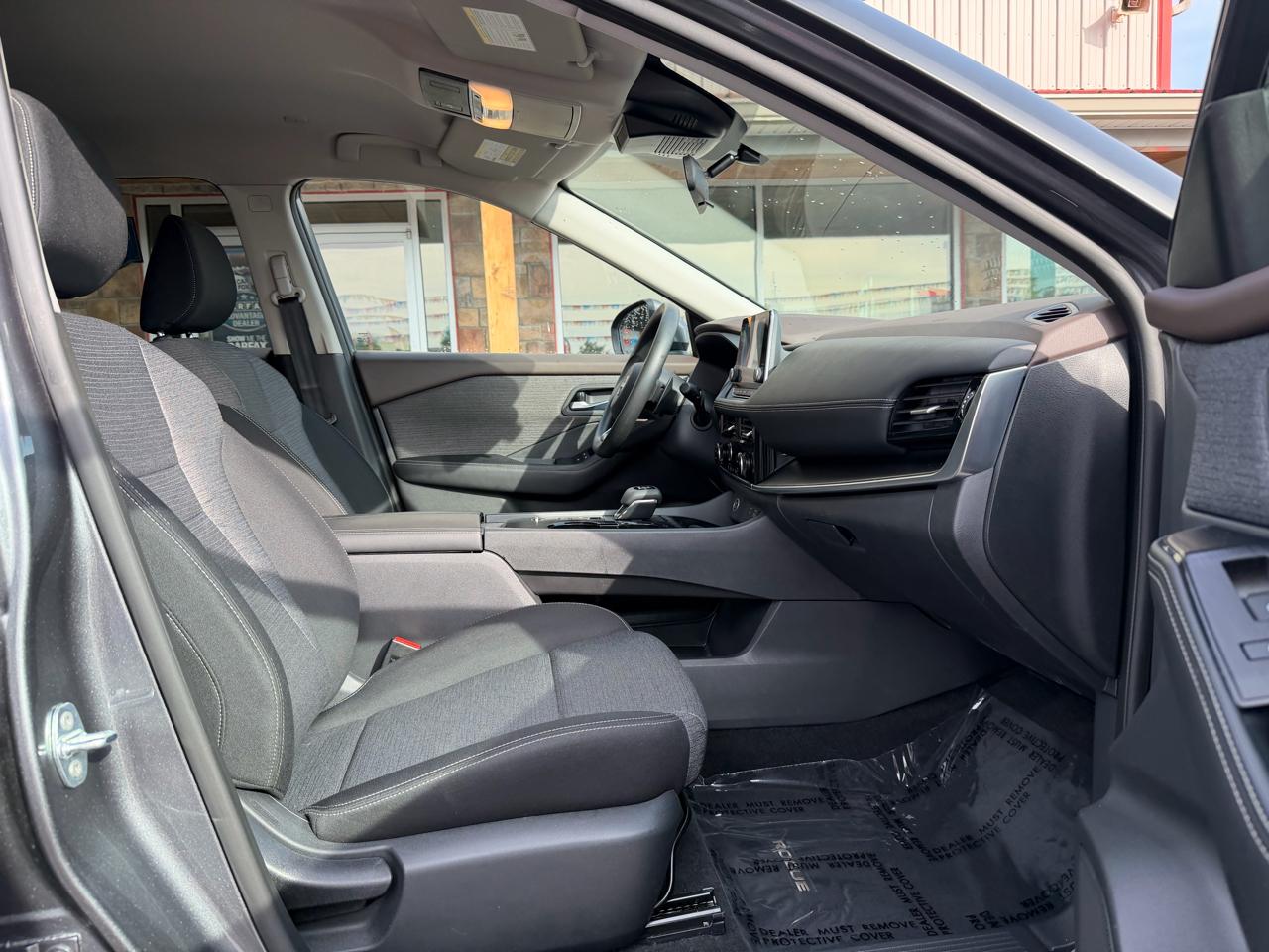 Nissan Rogue FWD SV 2022