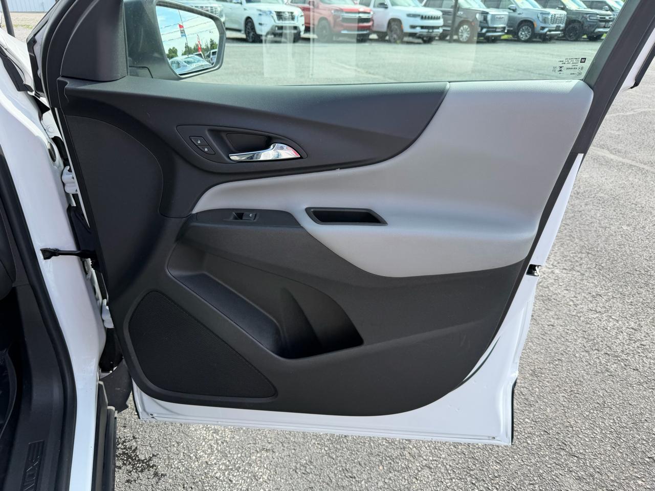 Chevrolet Equinox FWD 4dr LS w/1FL 2023