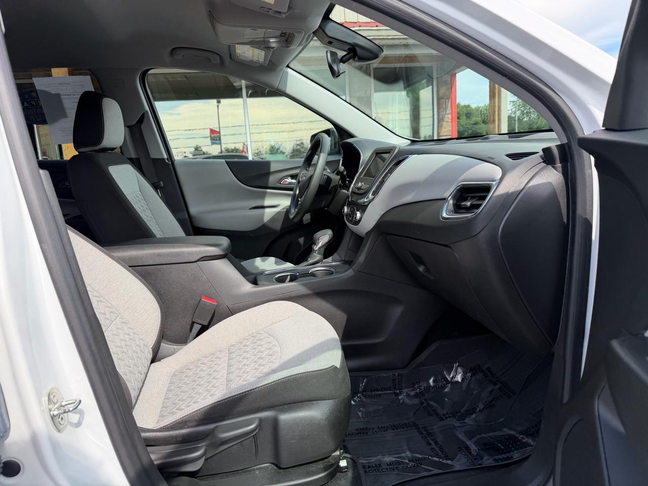 Chevrolet Equinox FWD 4dr LS w/1FL 2023