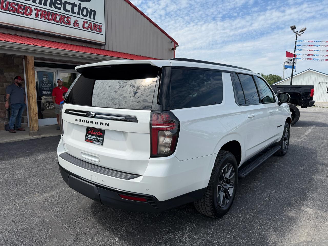 Chevrolet Suburban 4WD 4dr Z71 2023
