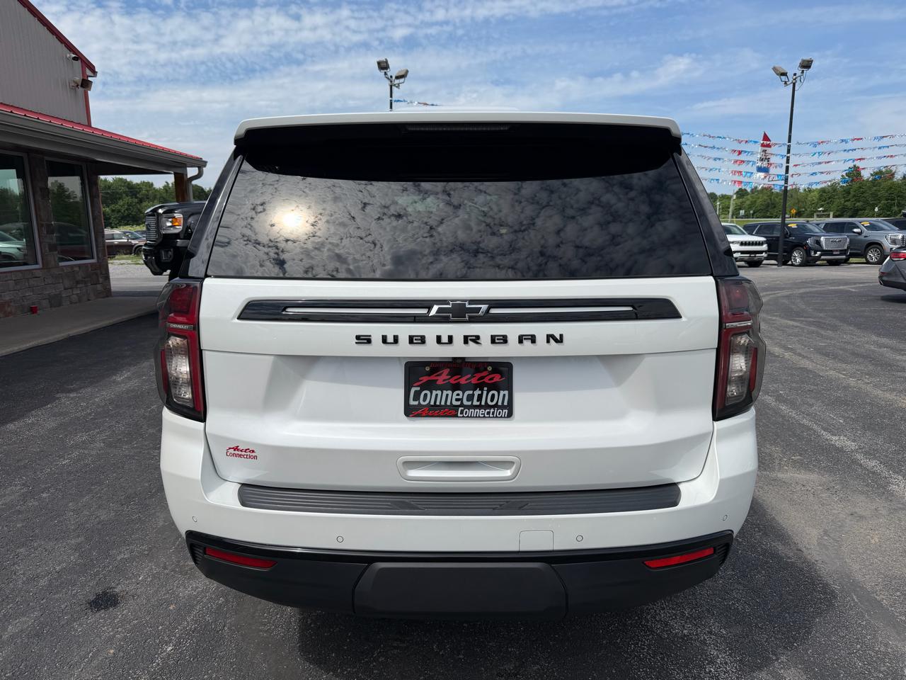 Chevrolet Suburban 4WD 4dr Z71 2023