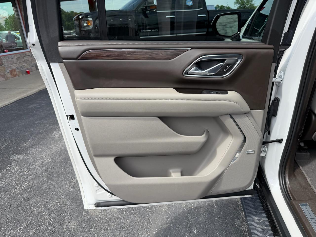 Chevrolet Suburban 4WD 4dr Z71 2023