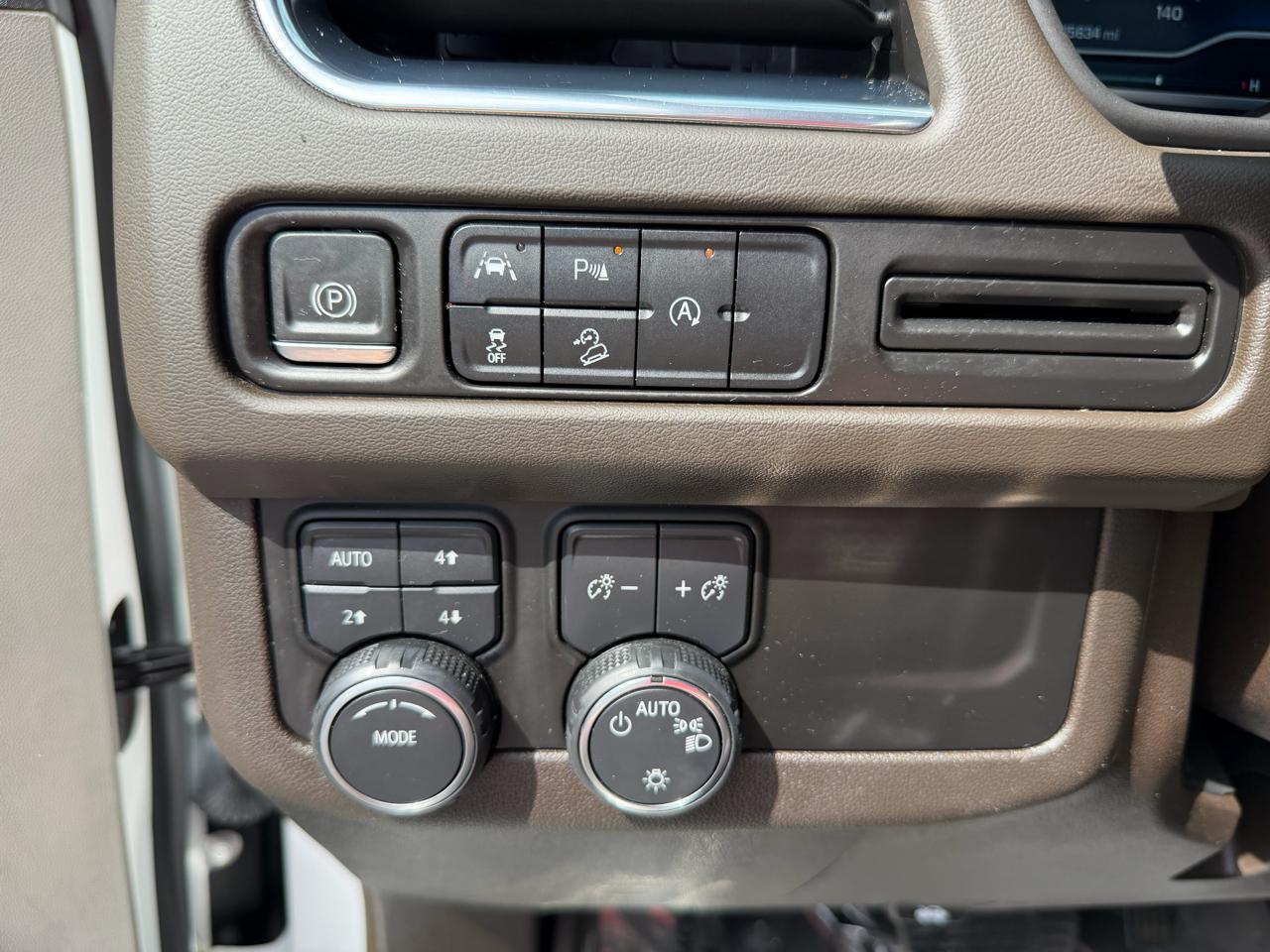 Chevrolet Suburban 4WD 4dr Z71 2023