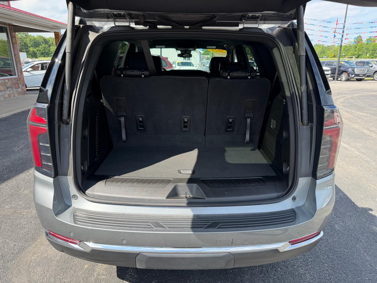 Chevrolet Tahoe 2WD 4dr LT 2025