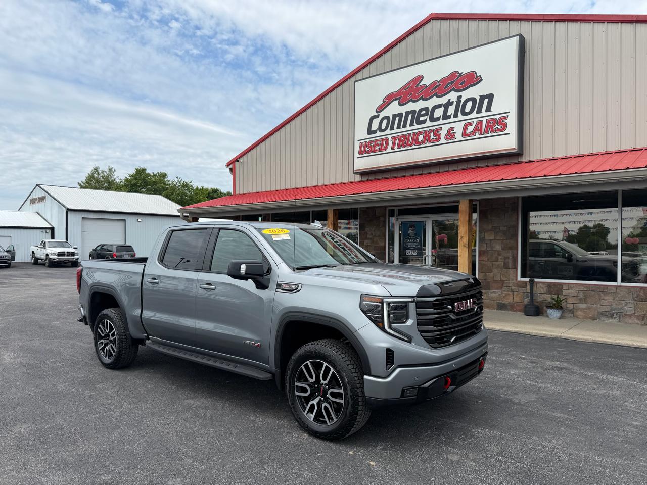 GMC Sierra 1500 4WD Crew Cab 147" AT4 2026