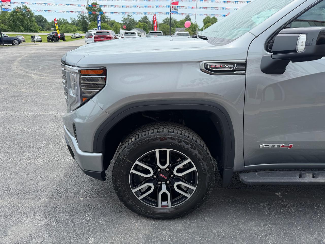 GMC Sierra 1500 4WD Crew Cab 147" AT4 2026