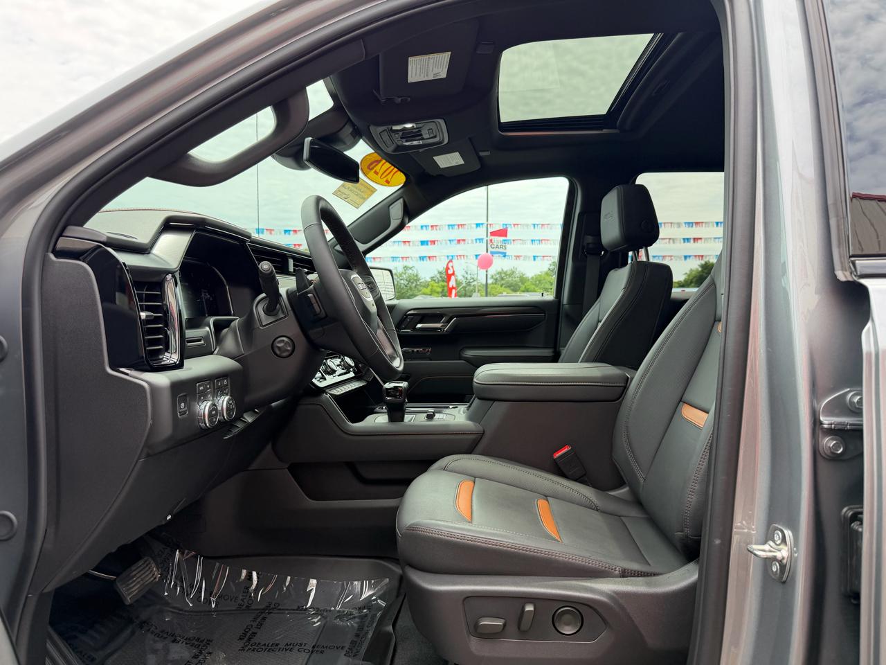 GMC Sierra 1500 4WD Crew Cab 147" AT4 2026