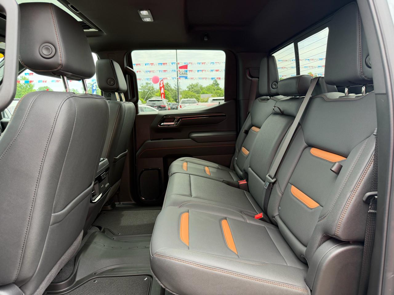 GMC Sierra 1500 4WD Crew Cab 147" AT4 2026