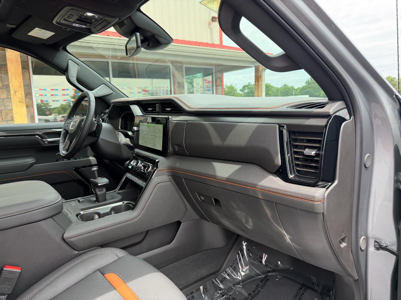 GMC Sierra 1500 4WD Crew Cab 147" AT4 2026