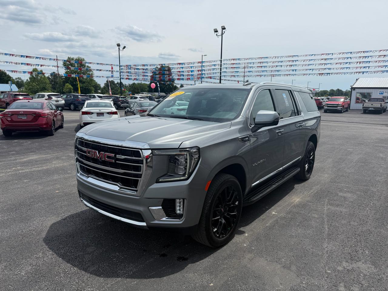 GMC Yukon XL 4WD 4dr SLT 2023
