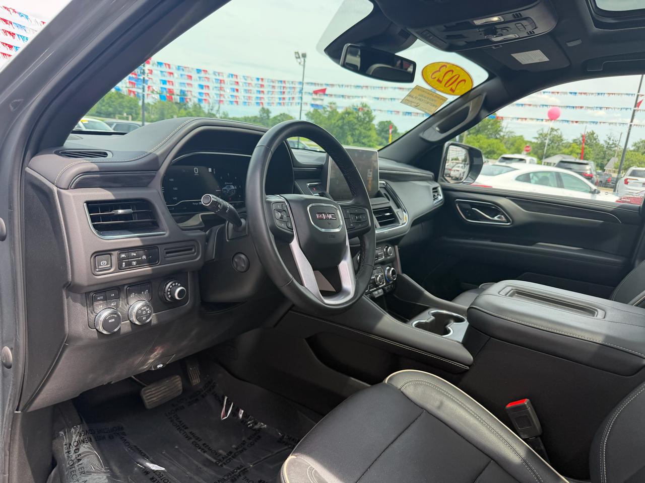GMC Yukon XL 4WD 4dr SLT 2023