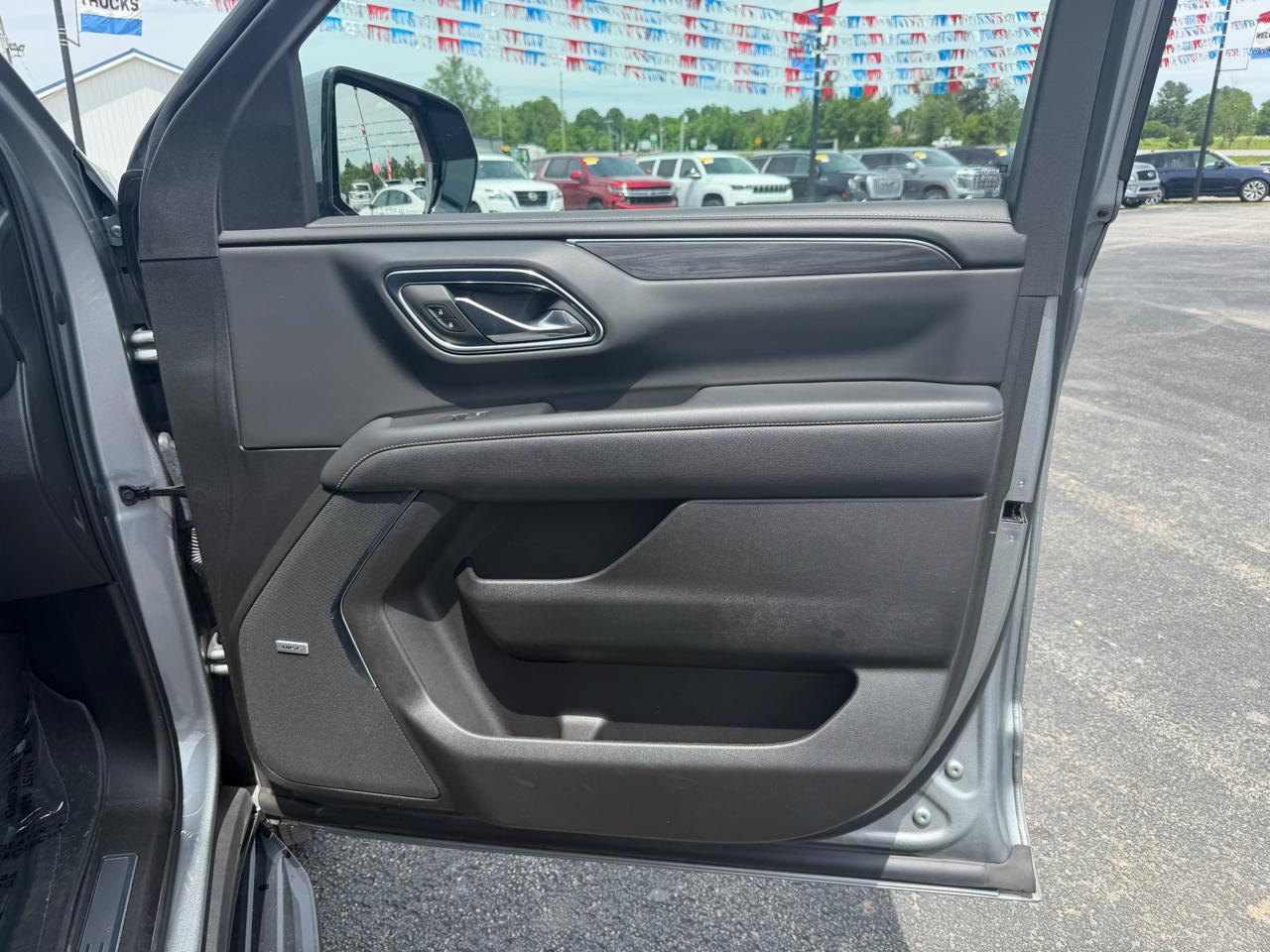 GMC Yukon XL 4WD 4dr SLT 2023