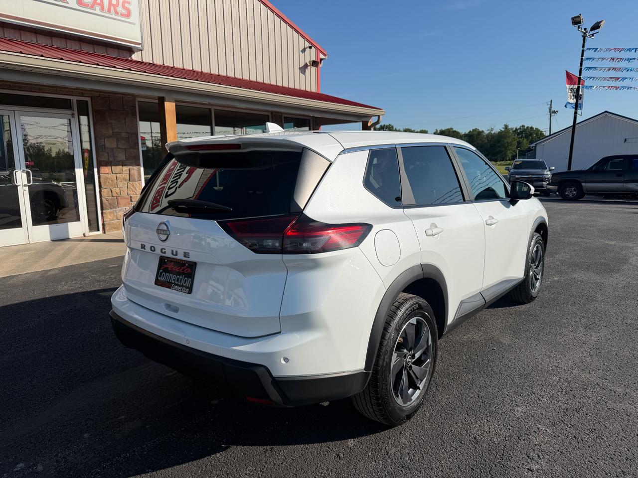 Nissan Rogue FWD SV 2025