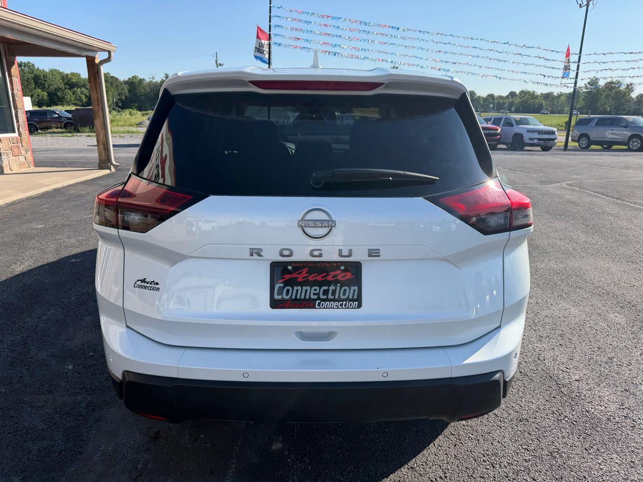 Nissan Rogue FWD SV 2025