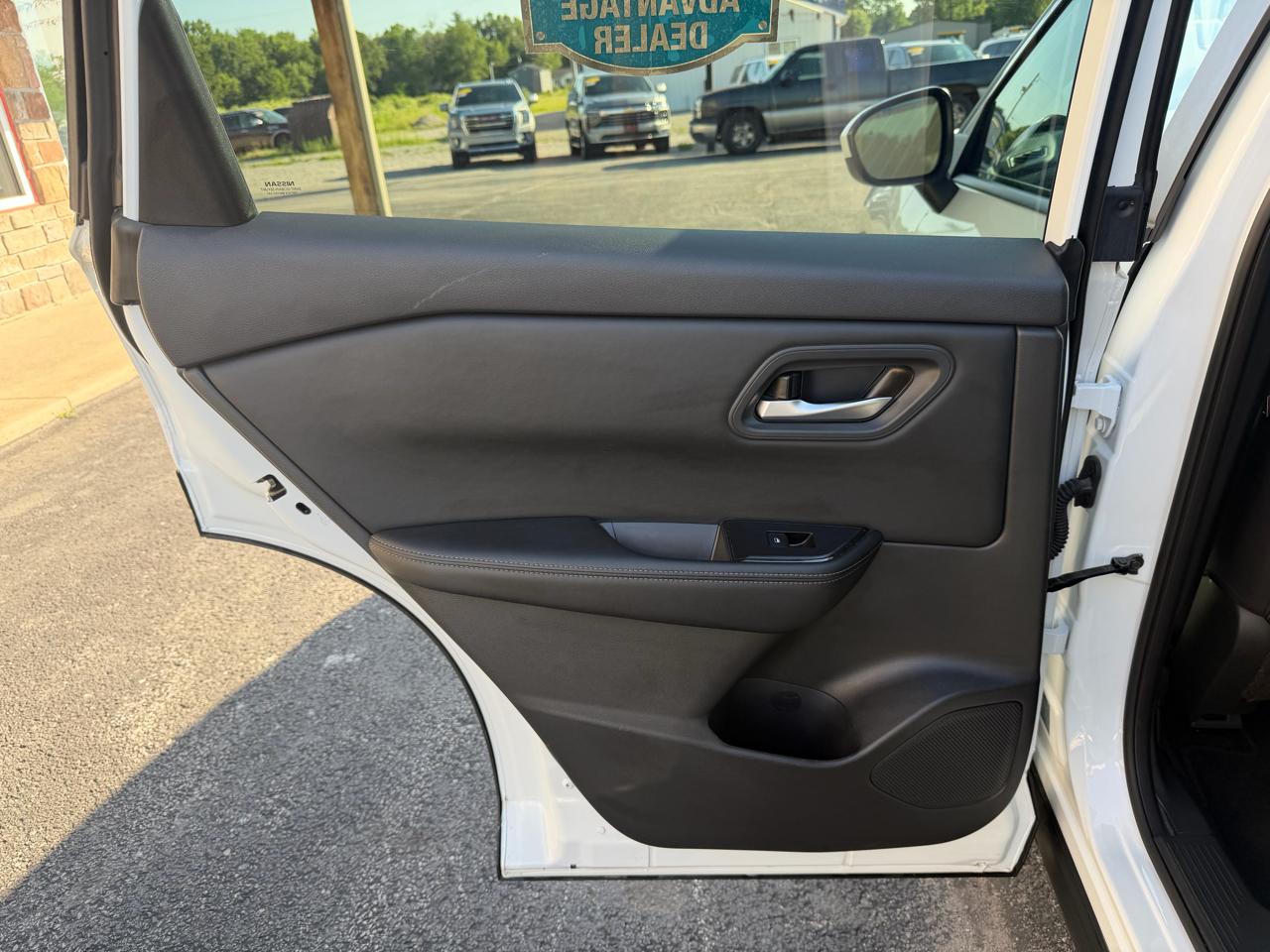 Nissan Rogue FWD SV 2025