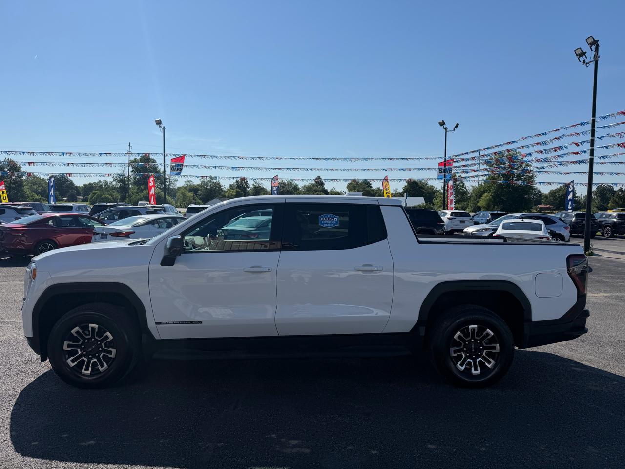 GMC Sierra EV e4WD Crew Cab Standard Range Elevation 2026