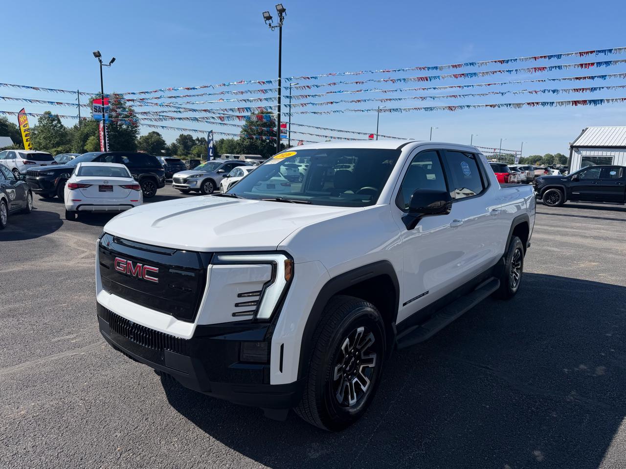 GMC Sierra EV e4WD Crew Cab Standard Range Elevation 2026