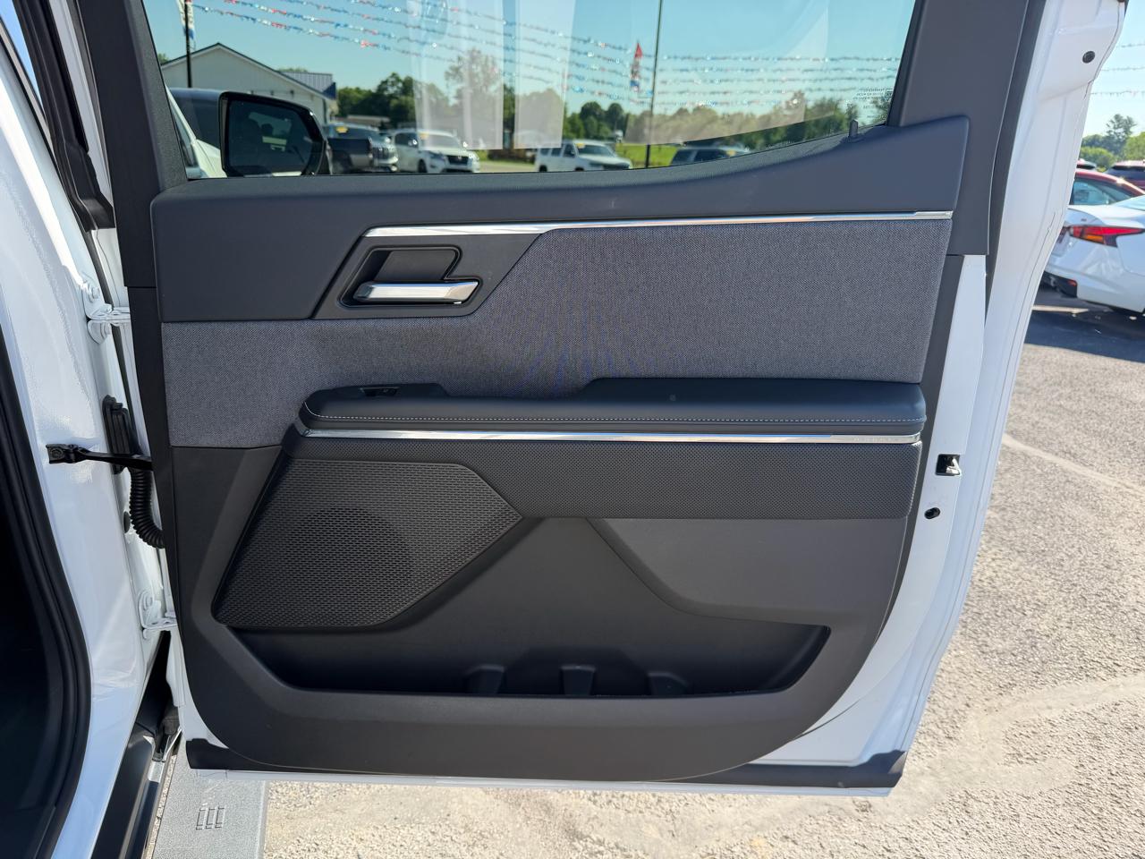 GMC Sierra EV e4WD Crew Cab Standard Range Elevation 2026