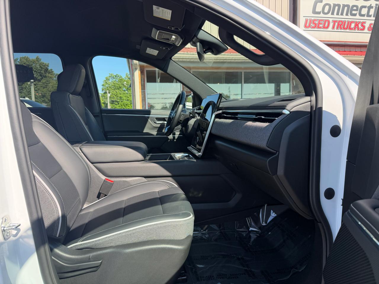 GMC Sierra EV e4WD Crew Cab Standard Range Elevation 2026