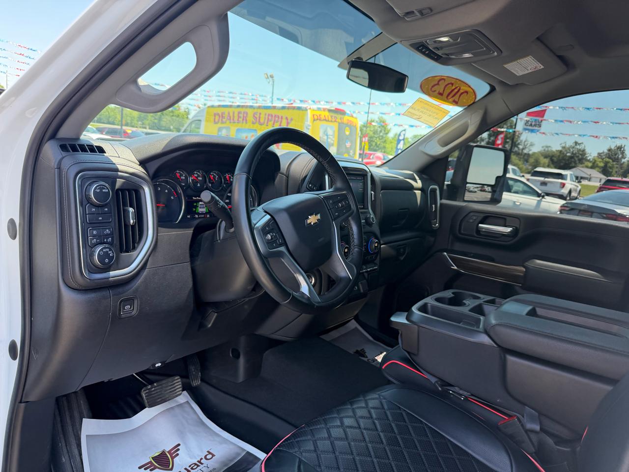 Chevrolet Silverado 2500HD 4WD Crew Cab 159" LT 2023