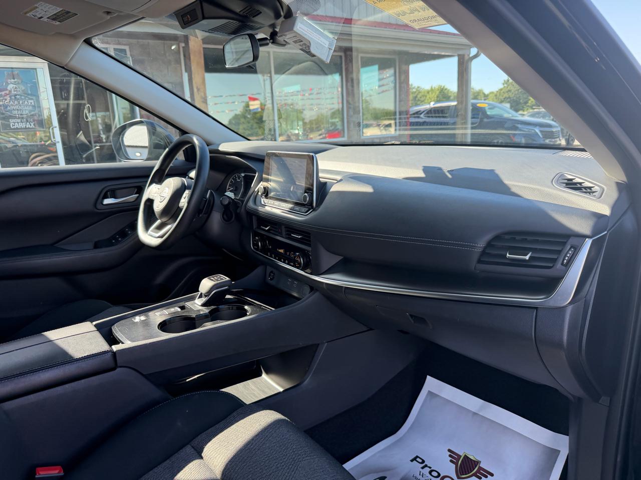 Nissan Rogue FWD SV 2024