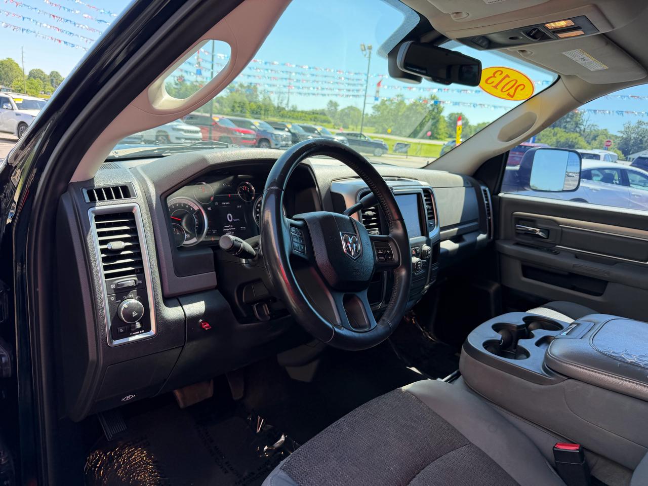 RAM 1500 2WD Crew Cab 140.5" Big Horn 2013