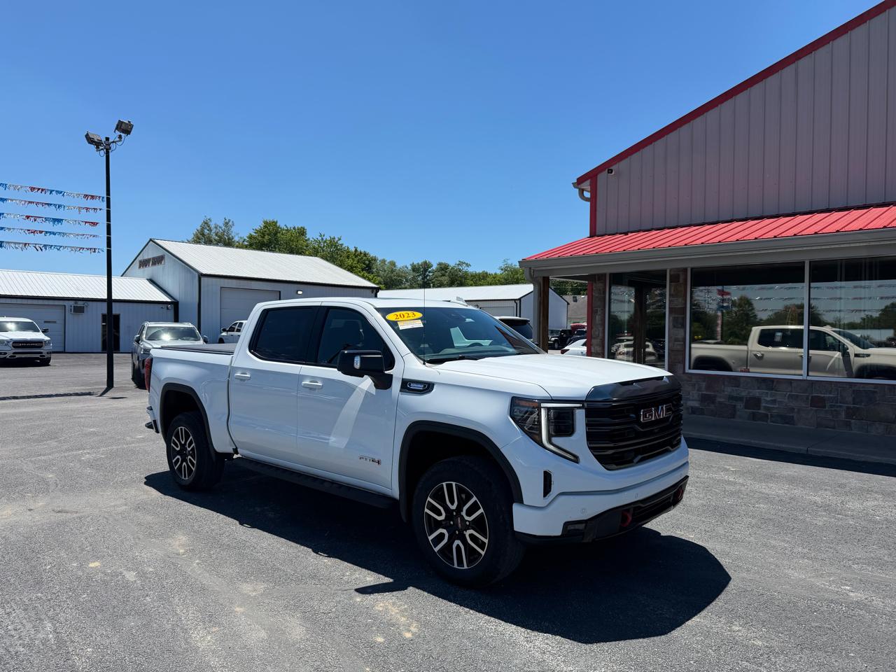 2023 GMC Sierra 1500 4WD Crew Cab 147" AT4
