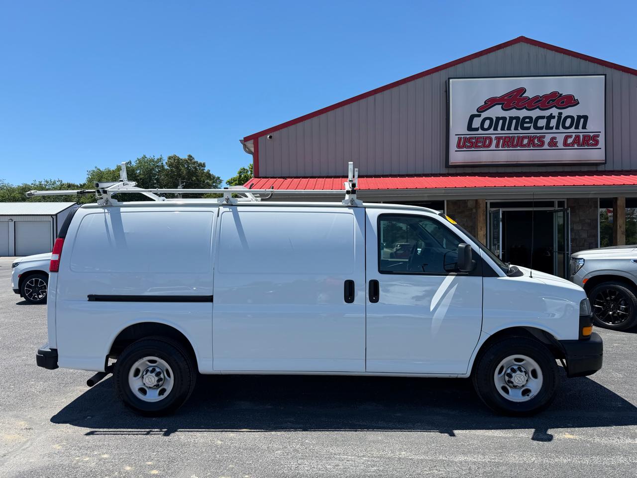 Chevrolet Express Cargo Van RWD 2500 135" 2021