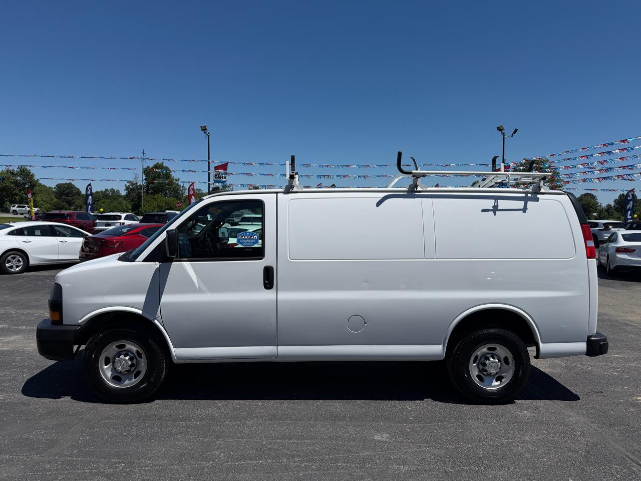 Chevrolet Express Cargo Van RWD 2500 135" 2021
