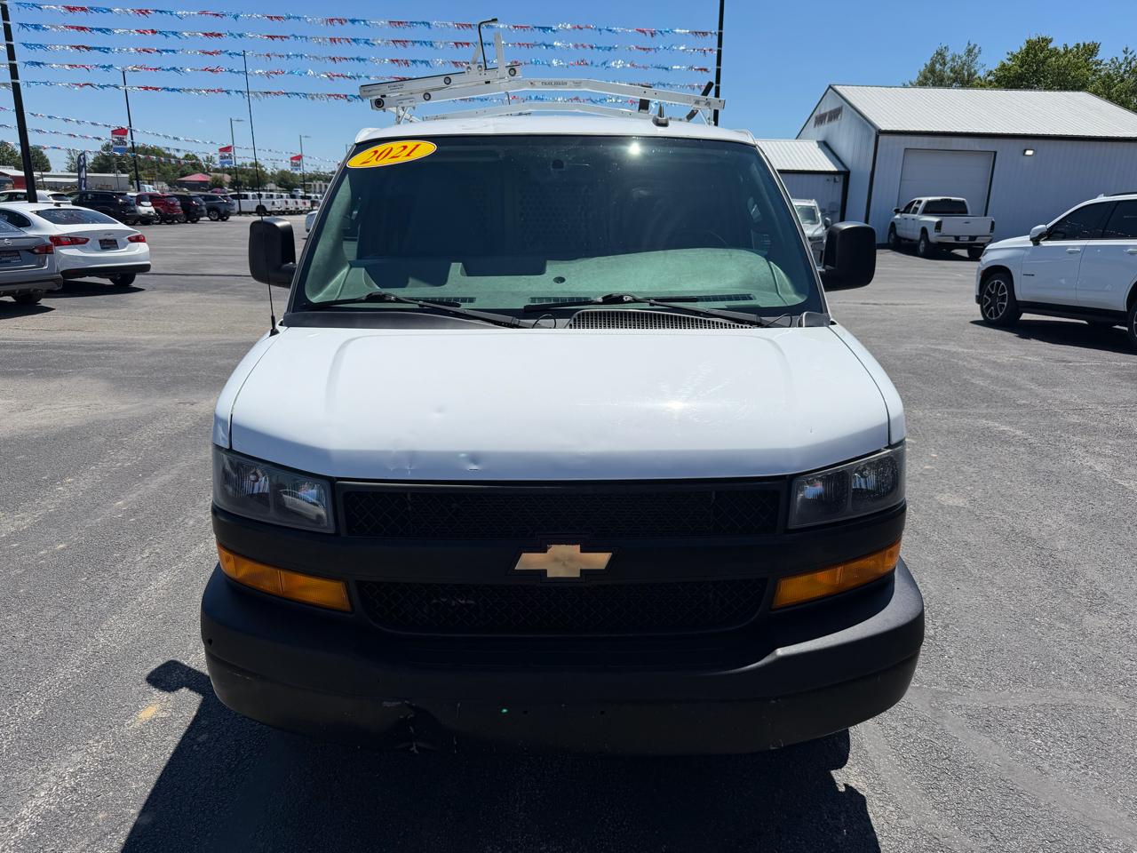 Chevrolet Express Cargo Van RWD 2500 135" 2021