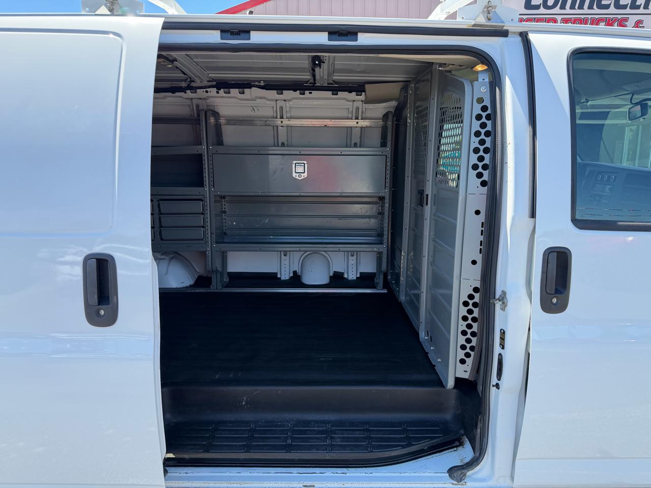 Chevrolet Express Cargo Van RWD 2500 135" 2021