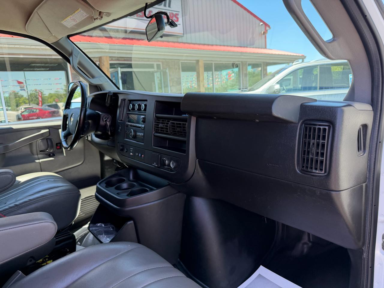 Chevrolet Express Cargo Van RWD 2500 135" 2021