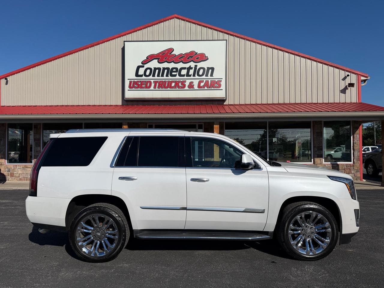 Cadillac Escalade 4WD 4dr Luxury 2017