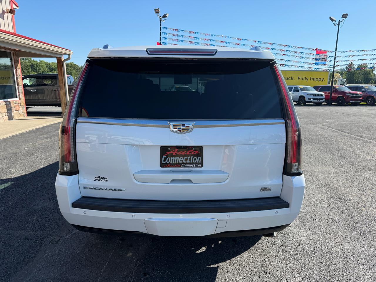 Cadillac Escalade 4WD 4dr Luxury 2017