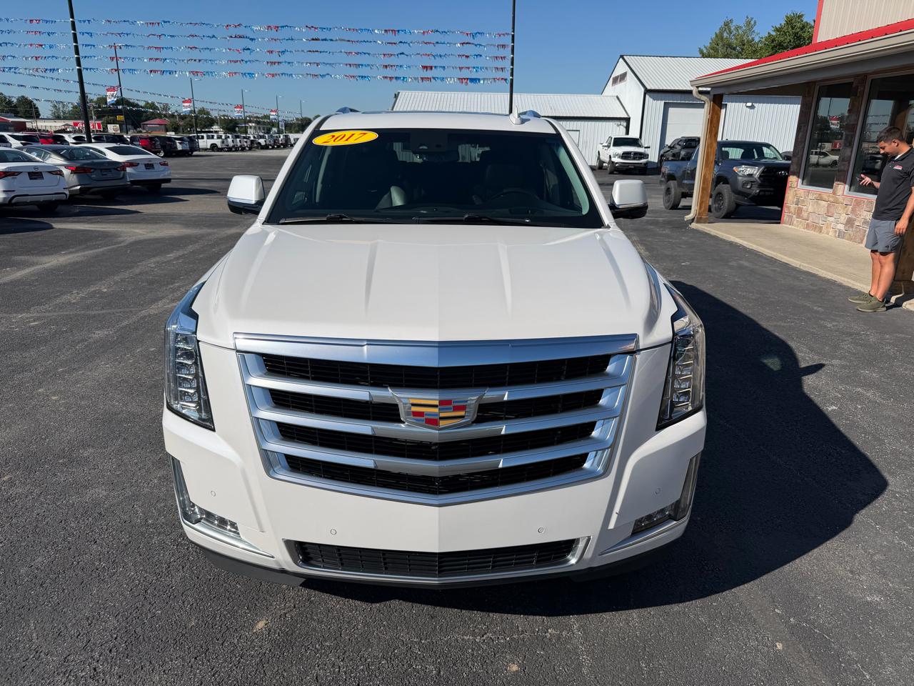 Cadillac Escalade 4WD 4dr Luxury 2017