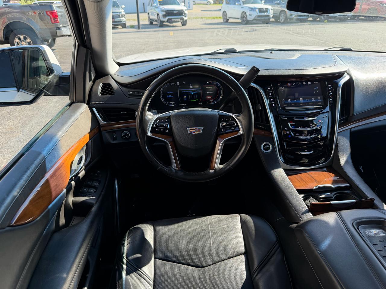 Cadillac Escalade 4WD 4dr Luxury 2017