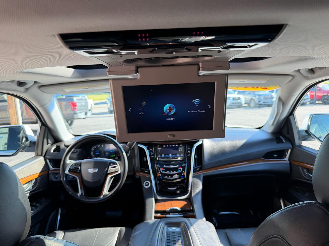 Cadillac Escalade 4WD 4dr Luxury 2017