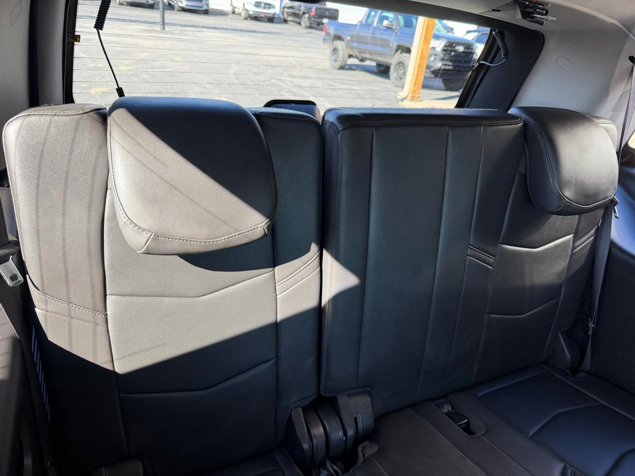 Cadillac Escalade 4WD 4dr Luxury 2017