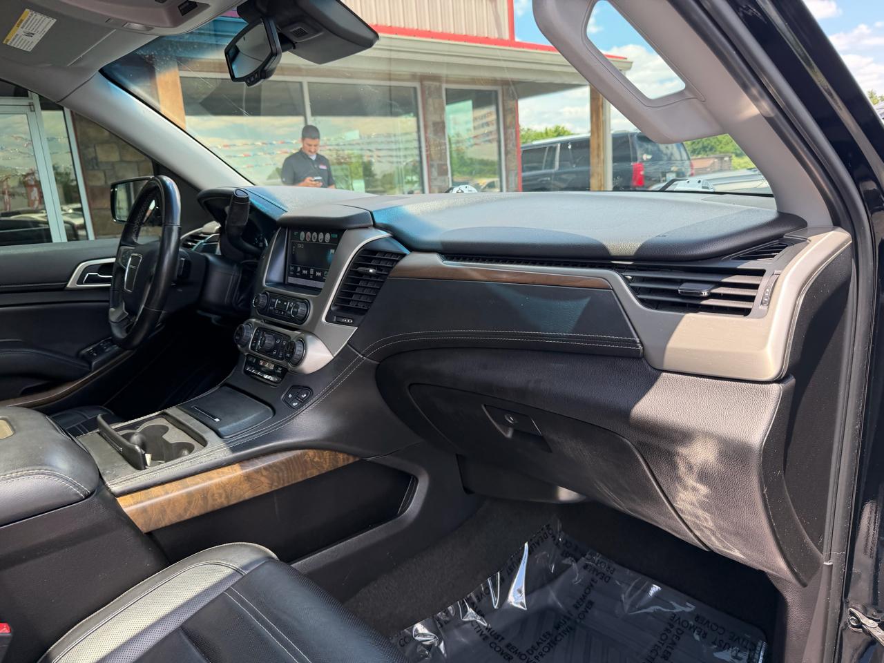 GMC Yukon 4WD 4dr Denali 2018