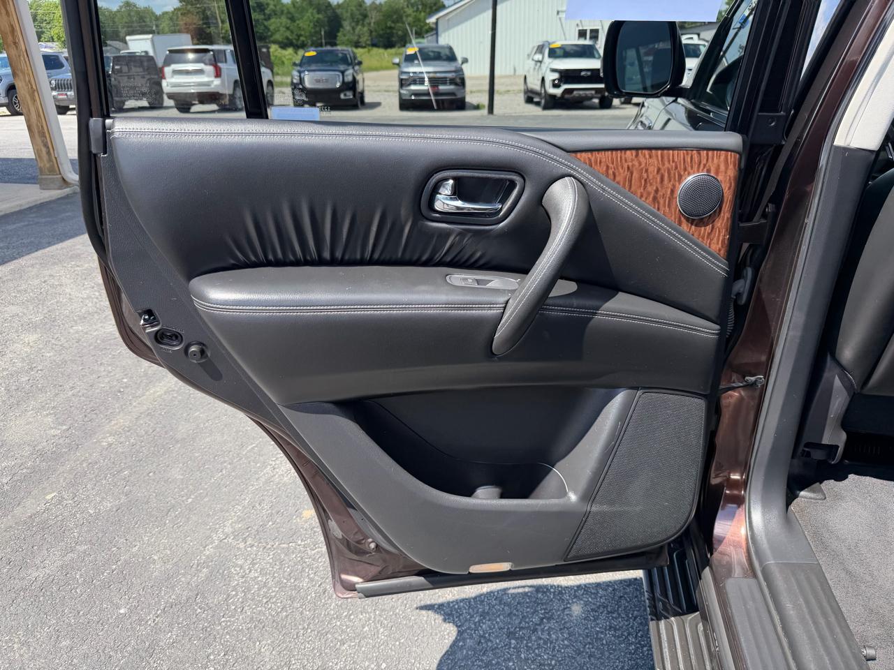 Nissan Armada 4x4 Platinum 2017