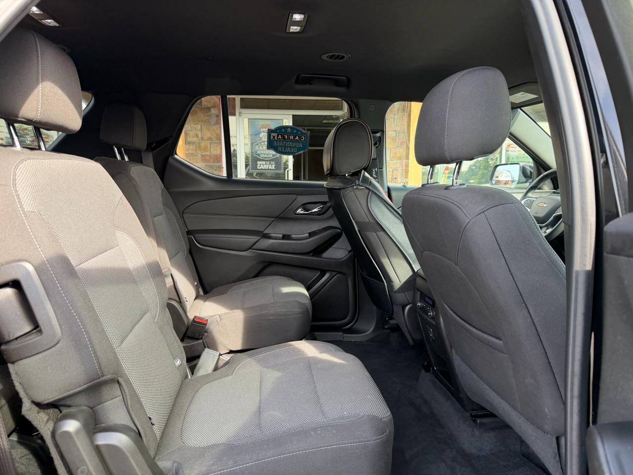 Chevrolet Traverse AWD 4dr LT Cloth w/1LT 2023